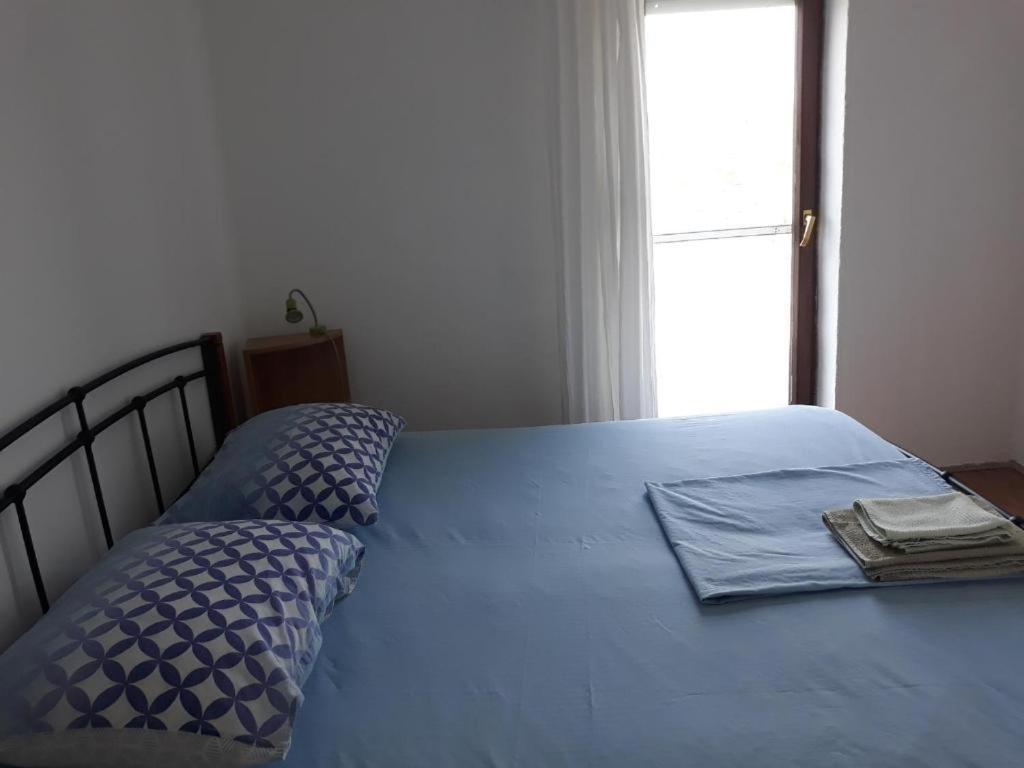 Basil Apartments And Rooms Betina  Dış mekan fotoğraf